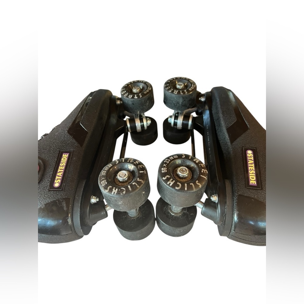 Black Roller Skates with Purple Accents Size 8 - Picture 3 of 15
